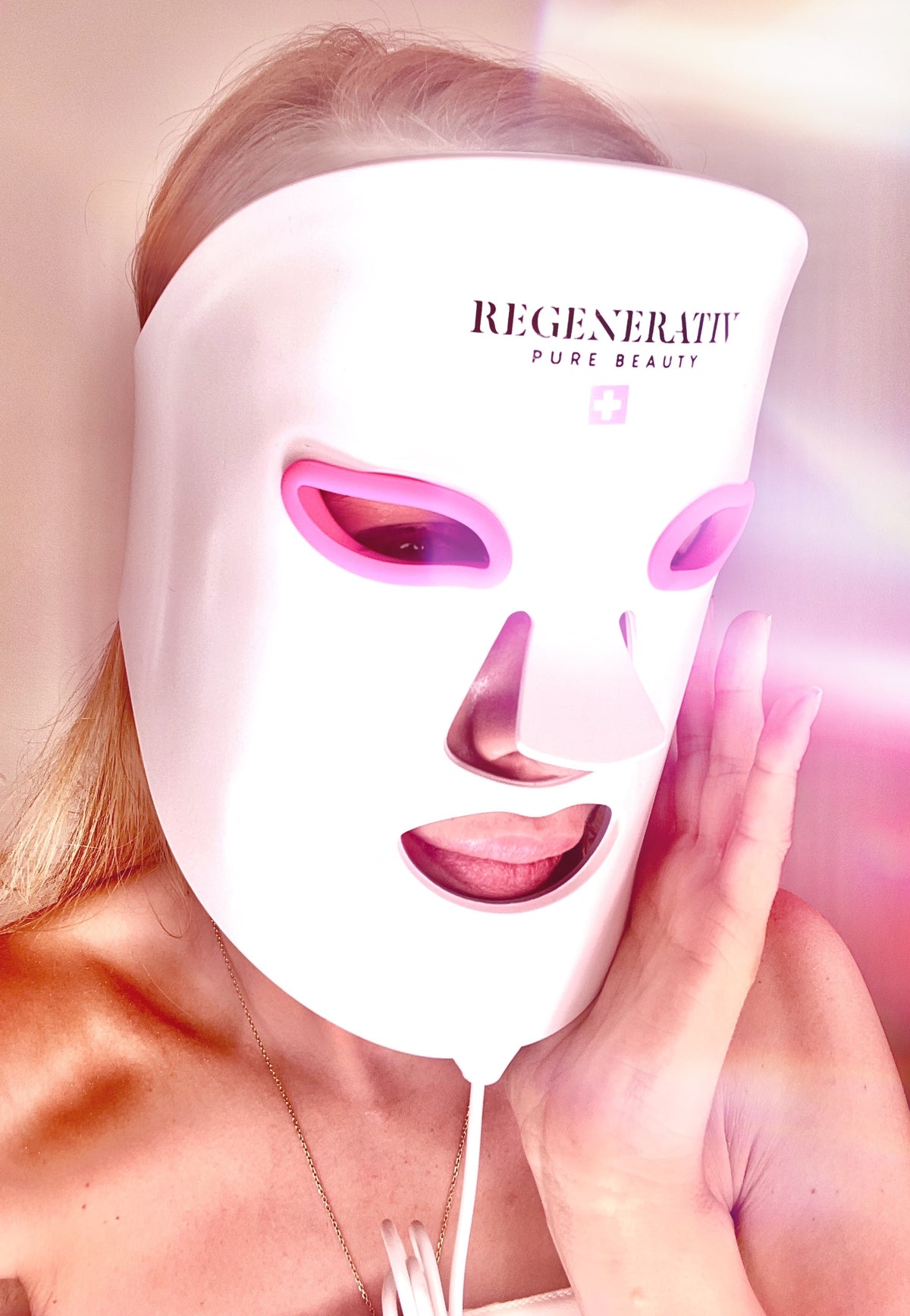 Masque de luminothérapie LED pour visage et cou - régénération totale de la  peau